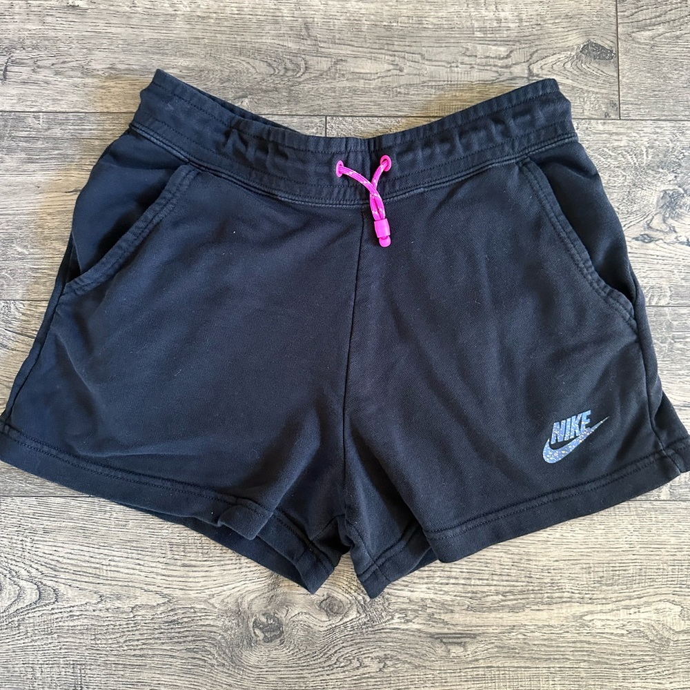 Nike short